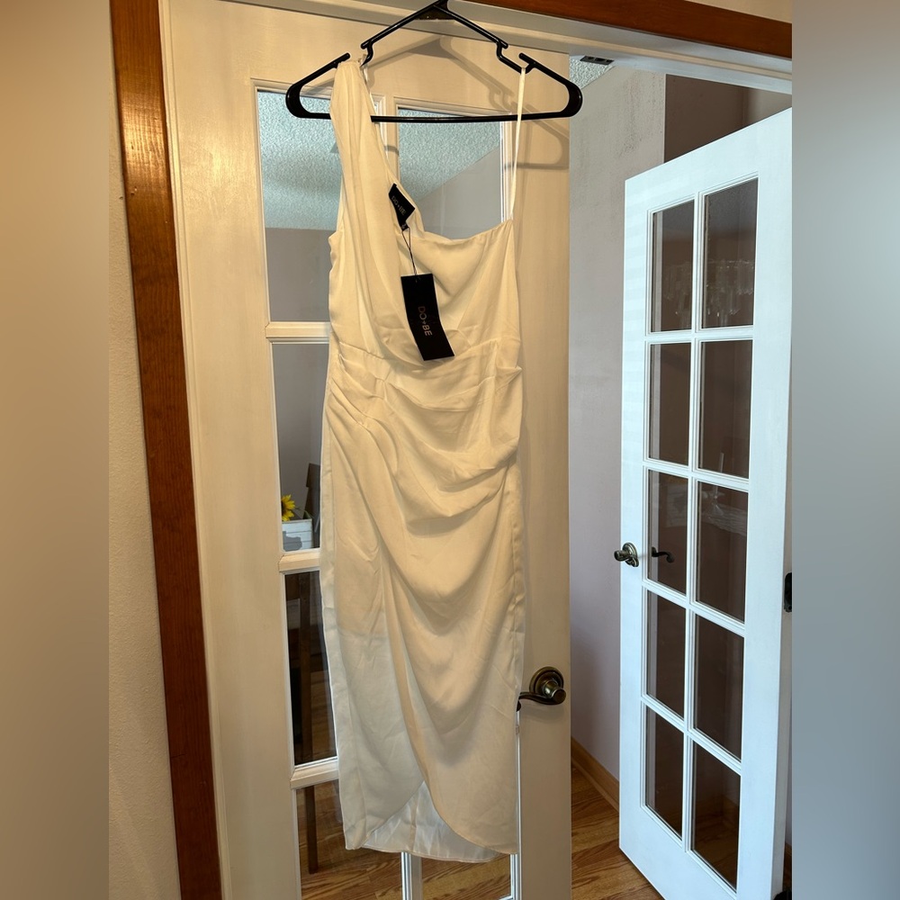 DO+BE one shoulder white dress